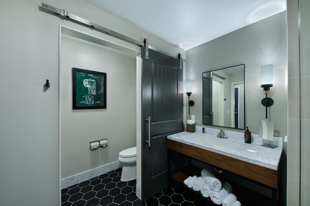Oxford Suites Paso Robles Esterno foto