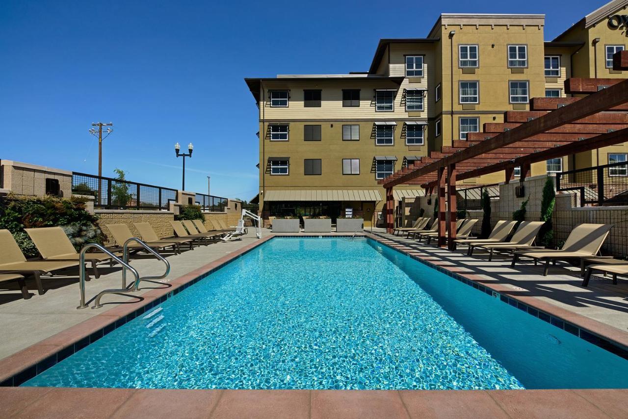 Oxford Suites Paso Robles Esterno foto